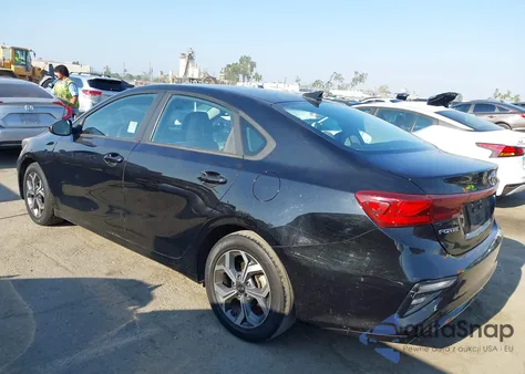 2020 Kia Forte Lxs z USA, uszkodzony, nr VIN 3KPF24AD0LE228301